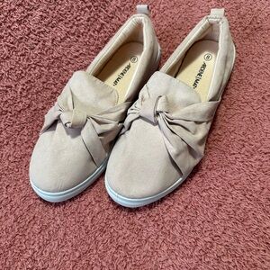 NWOT - Women’s Shoes